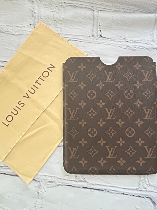 Louis Vuitton Other - Louis Vuitton Monogram Canvas iPad Hard Case with Dust Bag